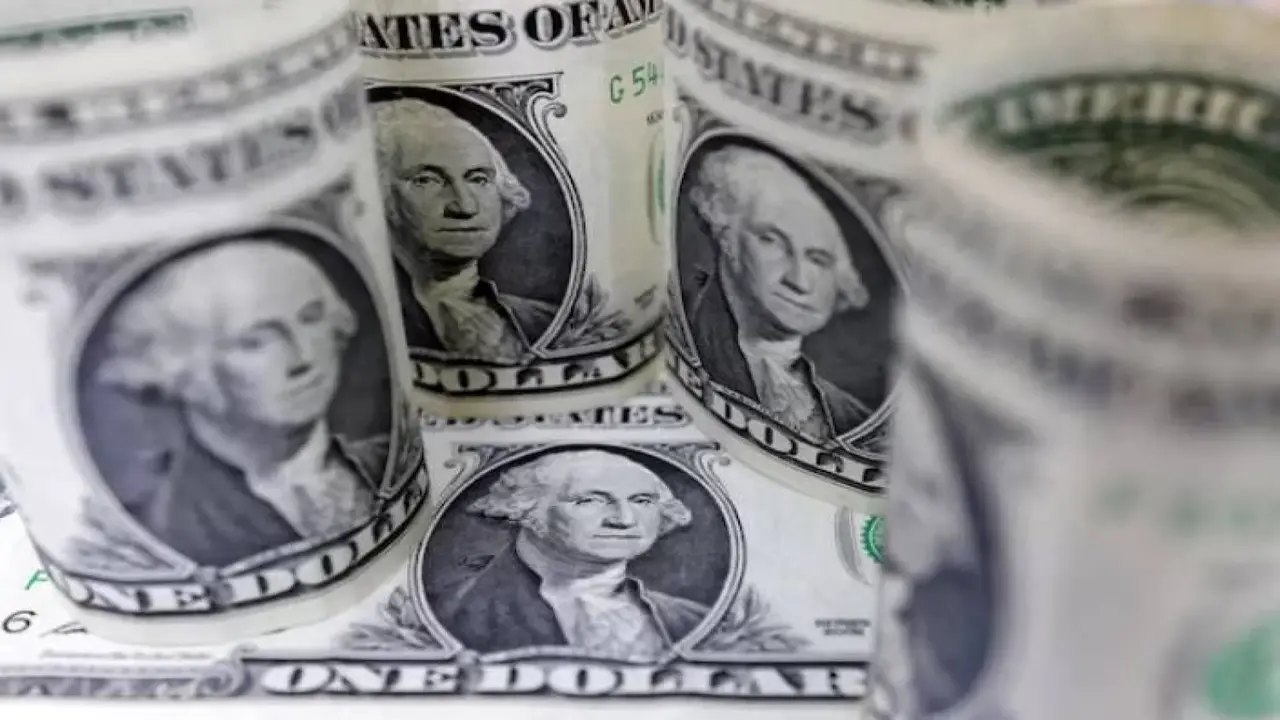 تجاوز 150 ألف دينار.. قفزة جديدة في سعر صرف الدولار داخل العراق
